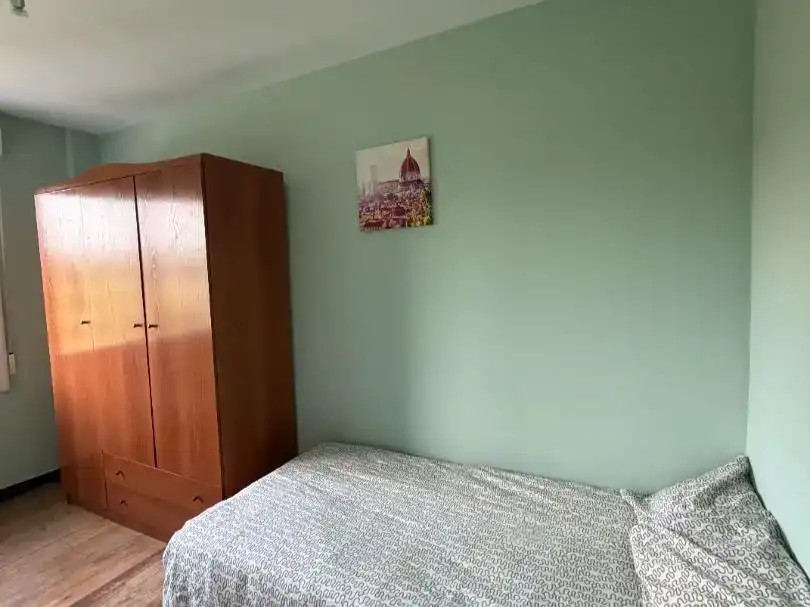 Schlafzimmer von Wohnung zur Miete in Leioa mit Balkon
