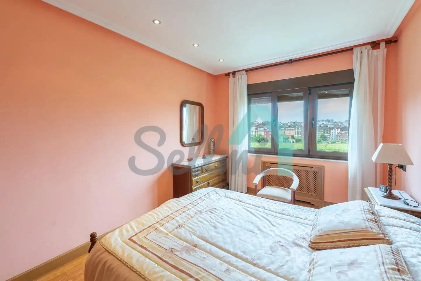 House with garden for sale in Zona Loma del Canto, imagen 55