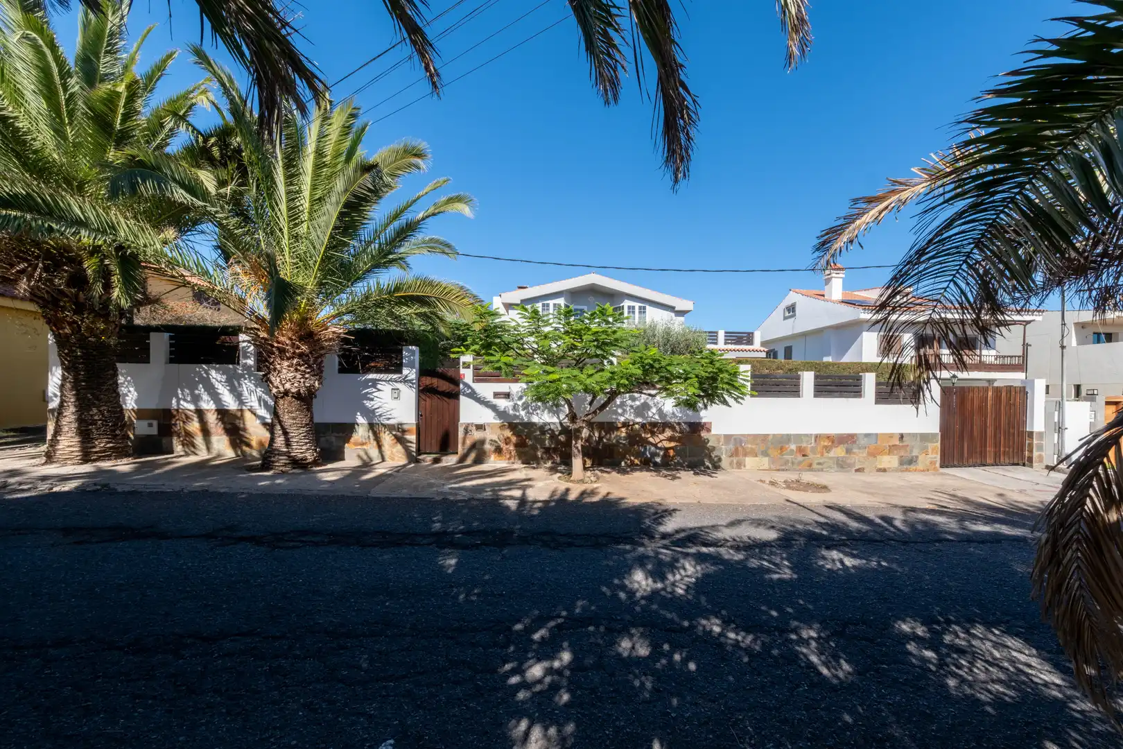 Vista exterior de Casa o xalet en venda en Las Palmas de Gran Canaria amb Jardí privat, Terrassa i Traster