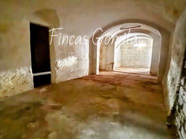 Local comercial en venta en Carrer de la Reina