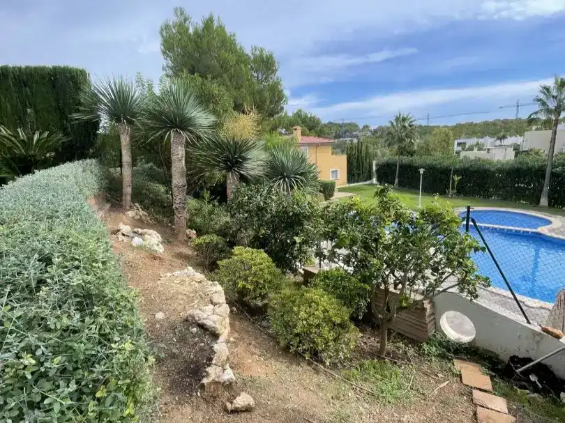 Jardí de Casa adosada de lloguer en Calvià amb Aire condicionat, Piscina i Balcó