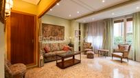Sala d'estar de Apartament en venda en  Valencia Capital amb Aire condicionat, Calefacció i Parquet