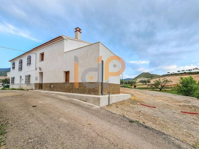 Casa-chalet en Venta en Arboleas