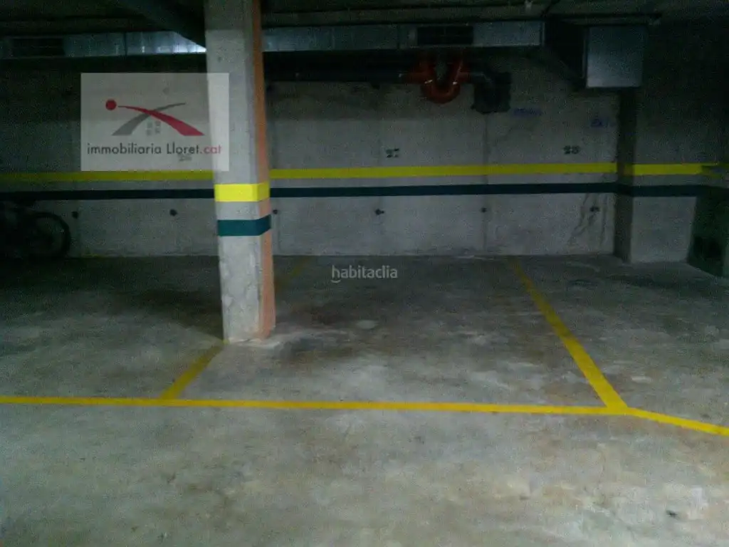 Garatge en venda a Carrer Joan Sureda i Guinart, 7, 7, Fenals