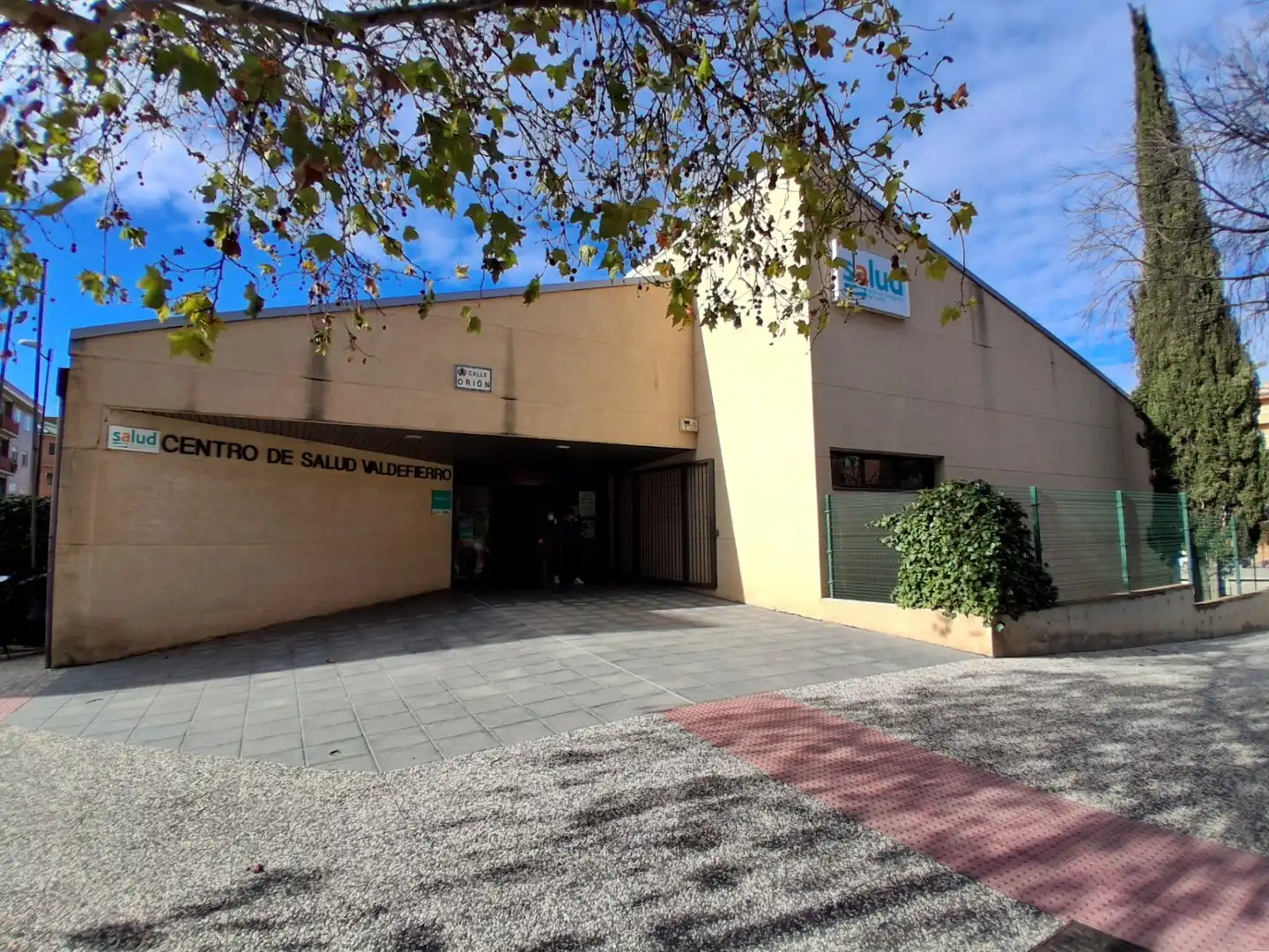 Vista exterior de Pis en venda en Zaragoza amb Calefacció i Balcó