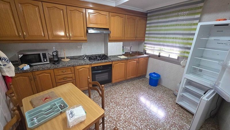 Cuina de Pis de lloguer en Elche / Elx amb Aire condicionat, Moblat i Forn