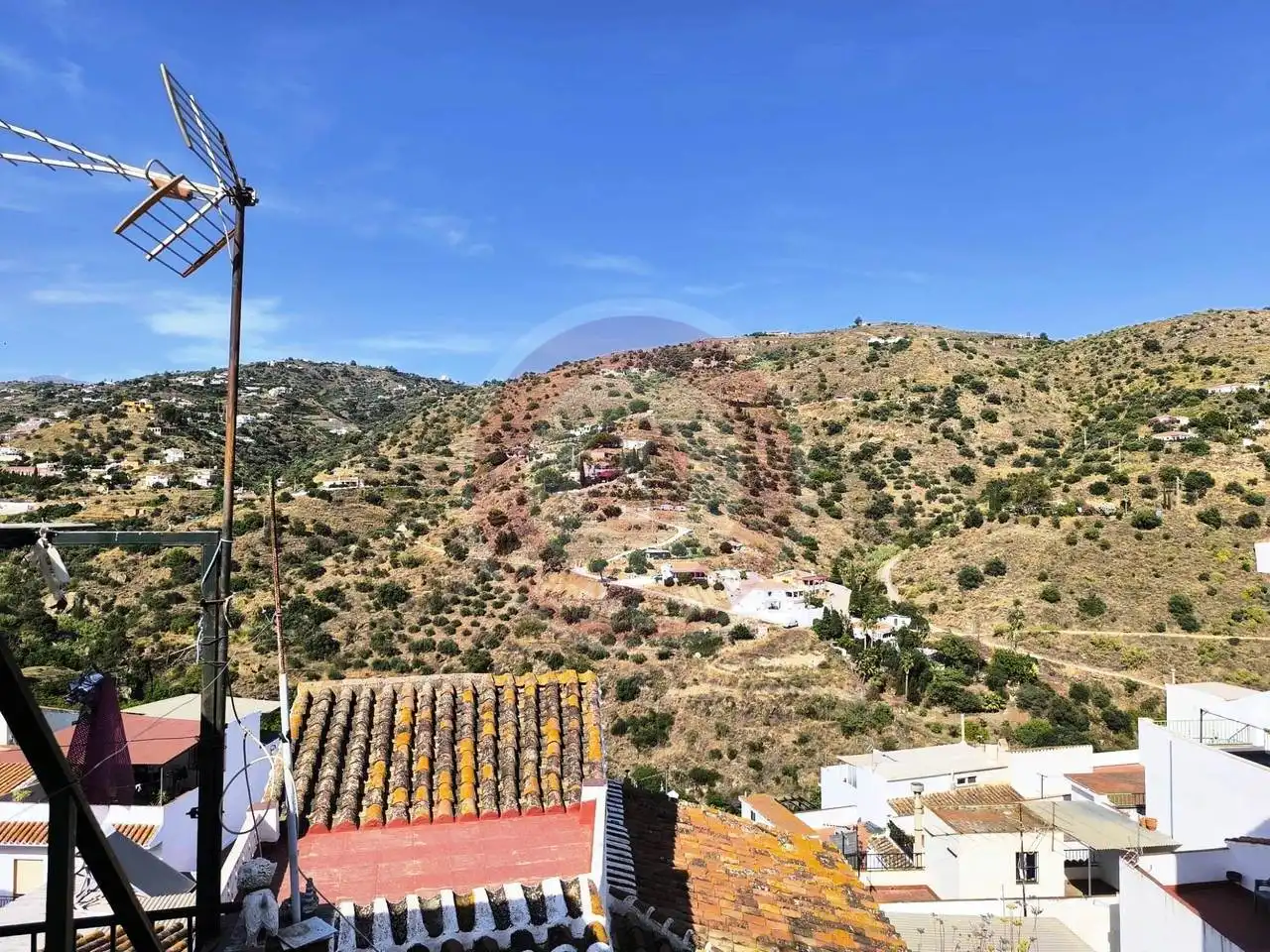 Vista exterior de Casa adosada en venta en Torrox con Terraza y Amueblado