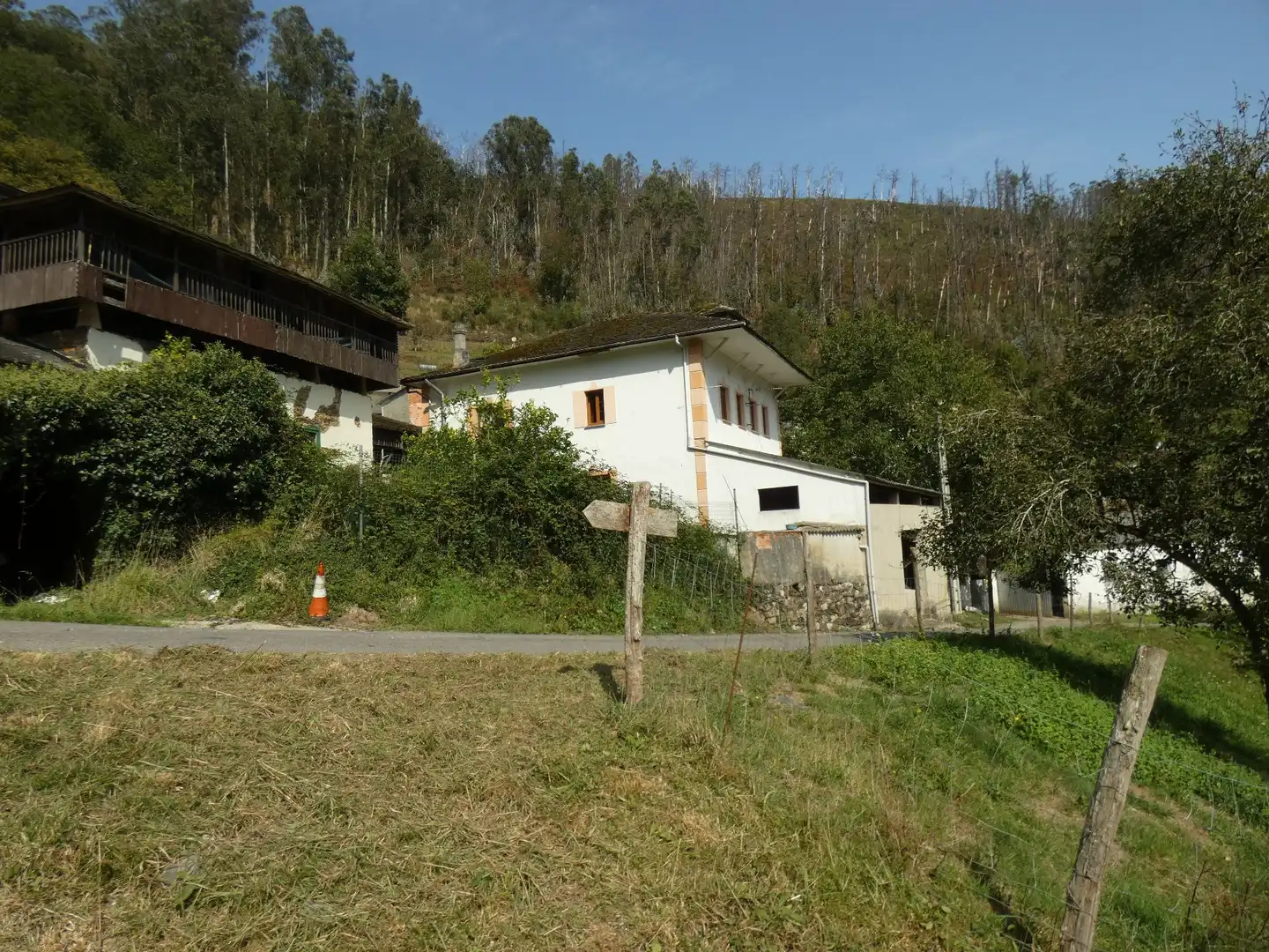 Vista exterior de Casa o xalet en venda en Valdés - Luarca amb Calefacció