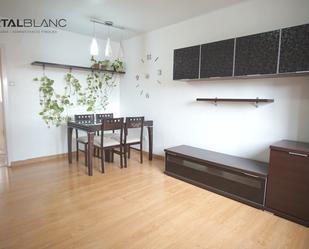 Living room of Flat for sale in Granollers  with Parquet flooring and Oven