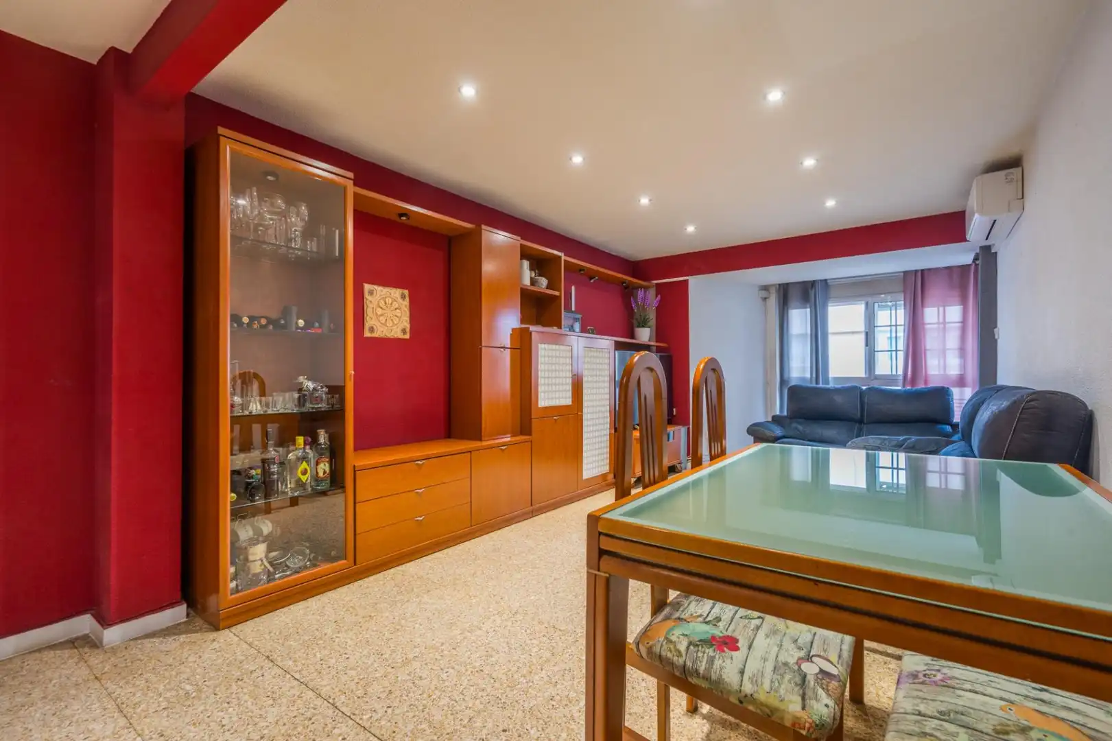 Menjador de Pis en venda en  Valencia Capital amb Aire condicionat i Balcó