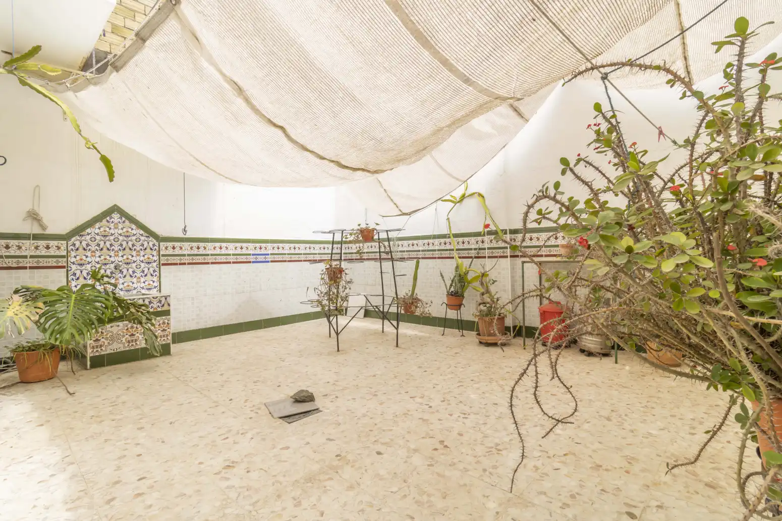 Garden of Detached homes for sale in Sevilla  with Air Conditioner, Terrace and Balcony
