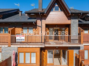 Casa a schiera con balcone in vendita a Puigcerdà