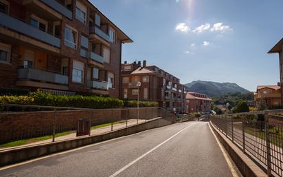 Vista exterior de Pis en venda en Entrambasaguas amb Terrassa i Piscina