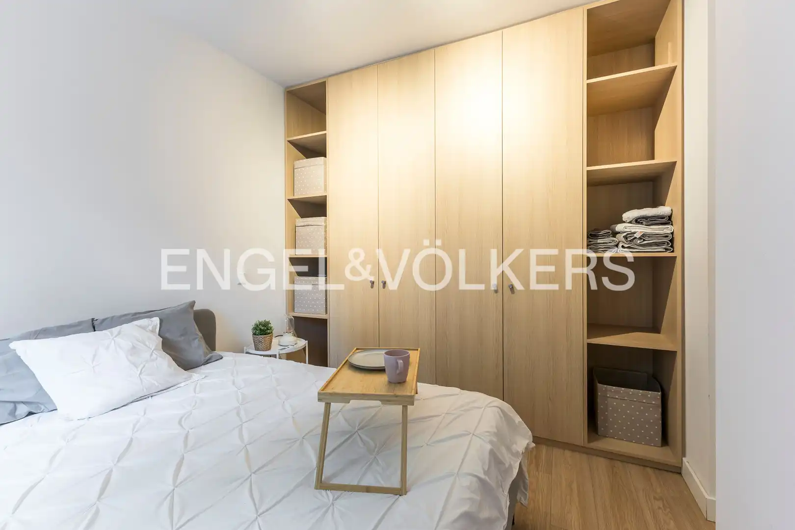 Bedroom of Apartments for sale in Madrid  with Air Conditioner, Heating and Furnished