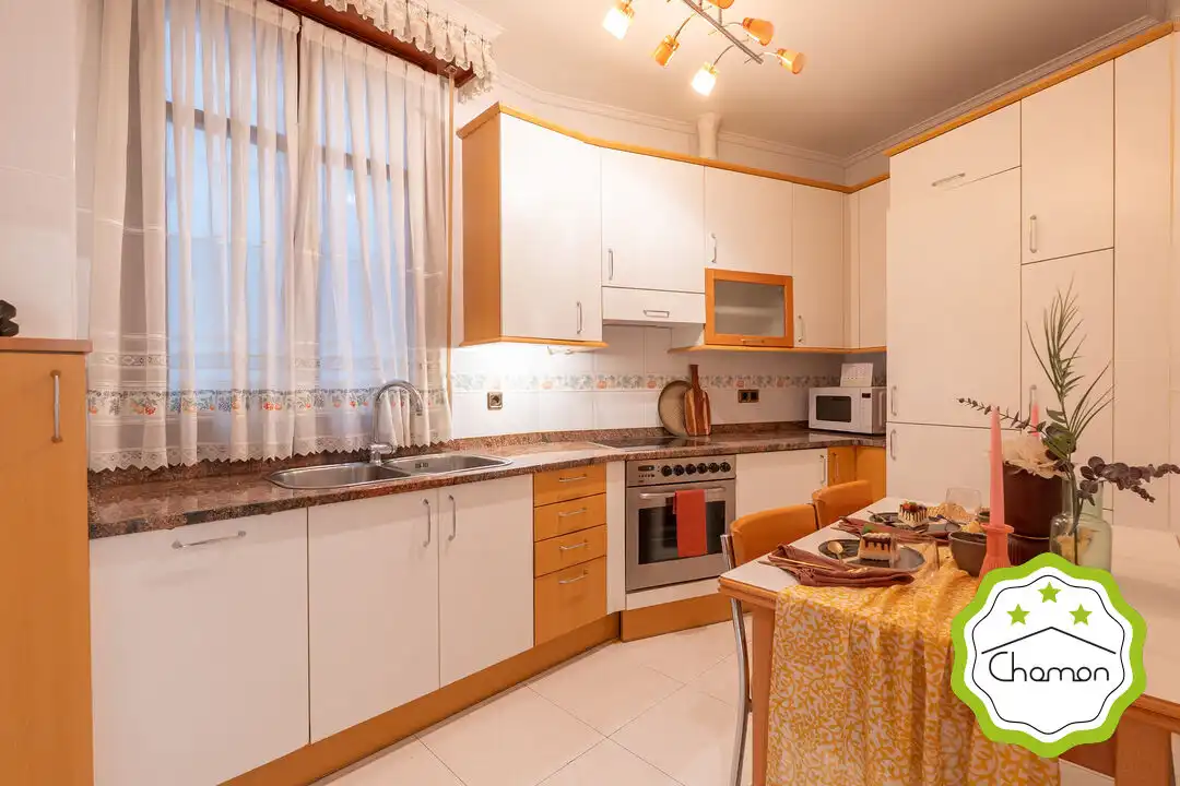 Cocina de Piso en venta en Bilbao  con Calefacción y Balcón