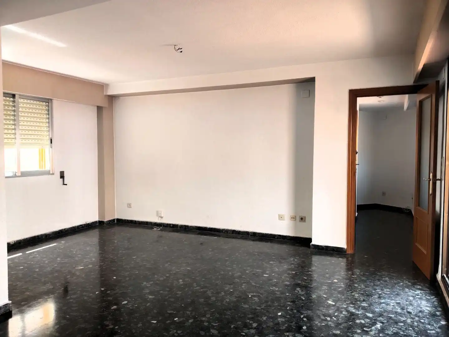 Flat for rent in Valencia  with Terrace