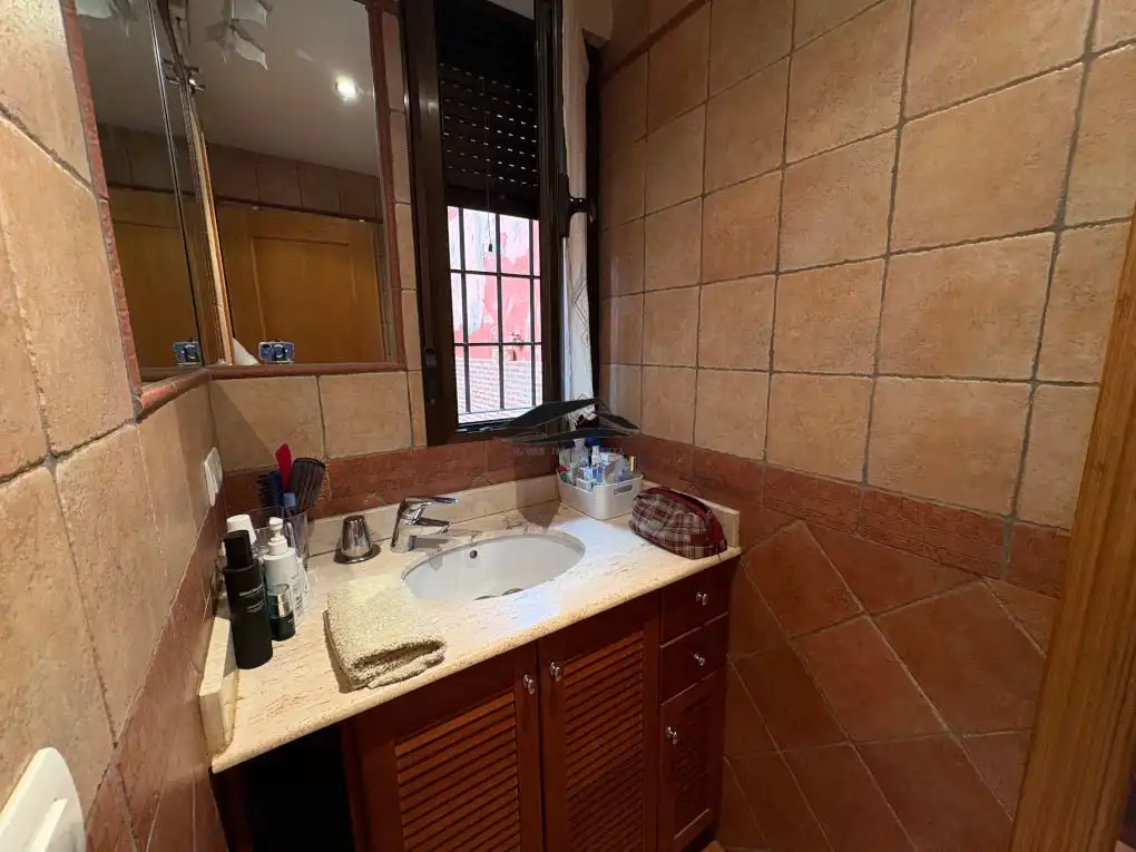 Baño de Casa o chalet en venta en Santibáñez de la Sierra con Aire acondicionado, Calefacción y Terraza