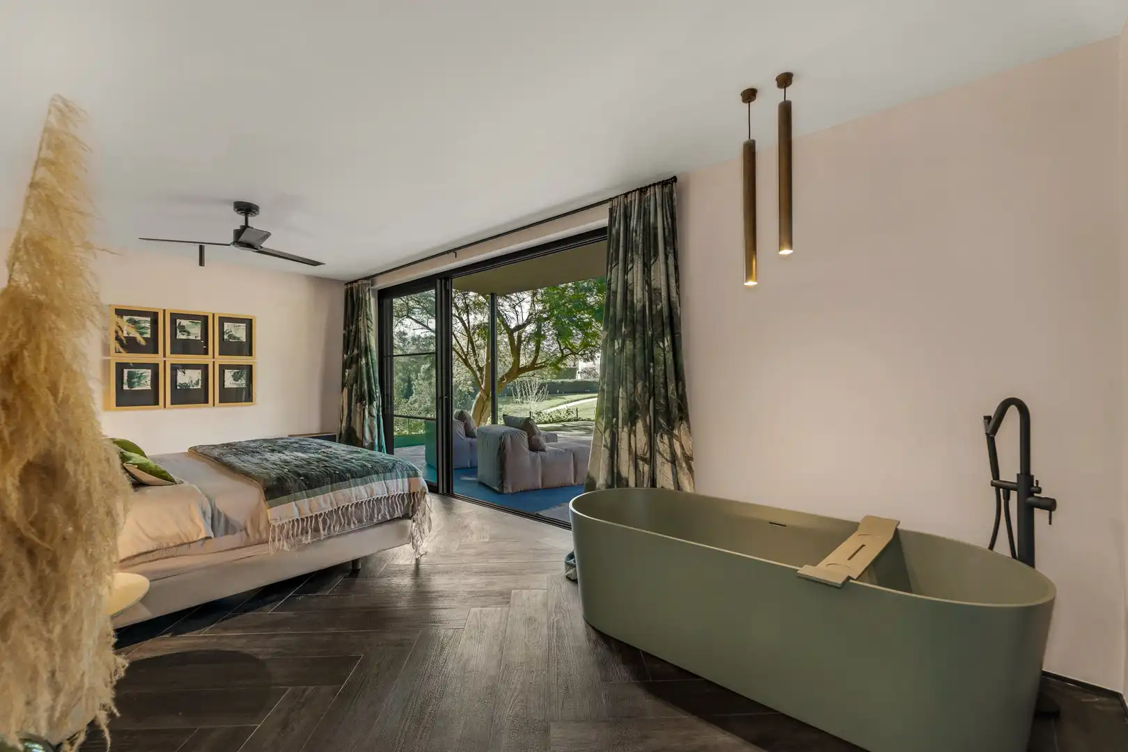Bedroom of Houses for sale in Marbella  with Air Conditioner, Private garden and Terrace