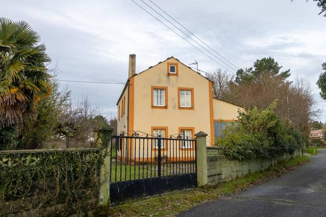 Casa-chalet en Venta en Guitiriz