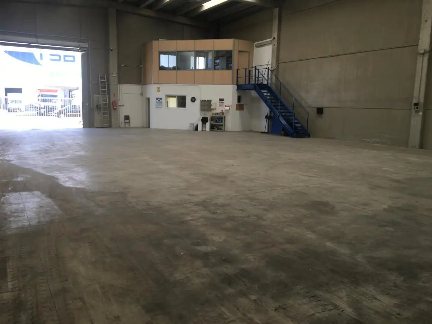 Industrial building to rent in Riba-roja de Túria, imagen 3