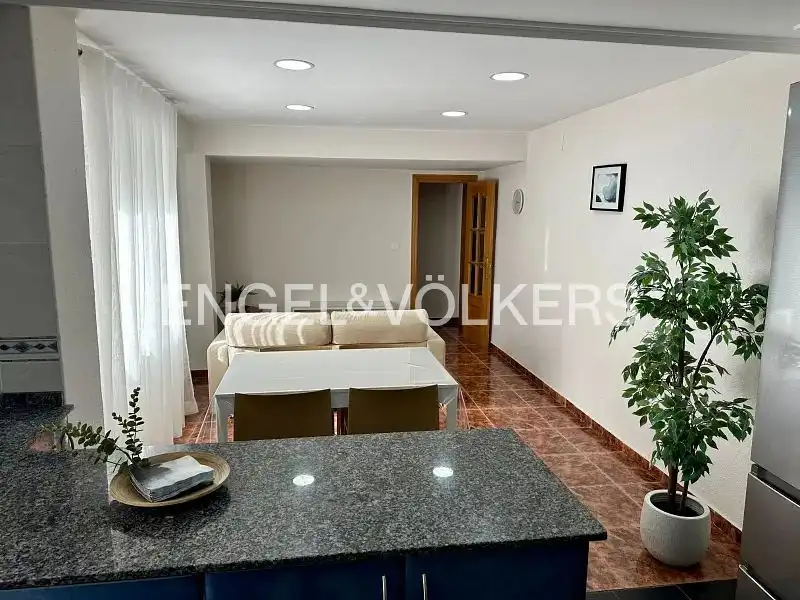 Sala d'estar de Pis de lloguer en Valencia amb Aire condicionat, Calefacció i Terrassa