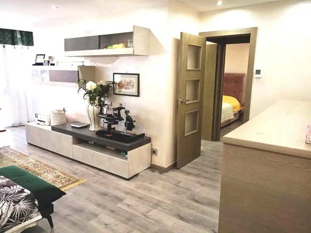 Piso en venta en Carrer de Rubió i Balaguer, imagen 2