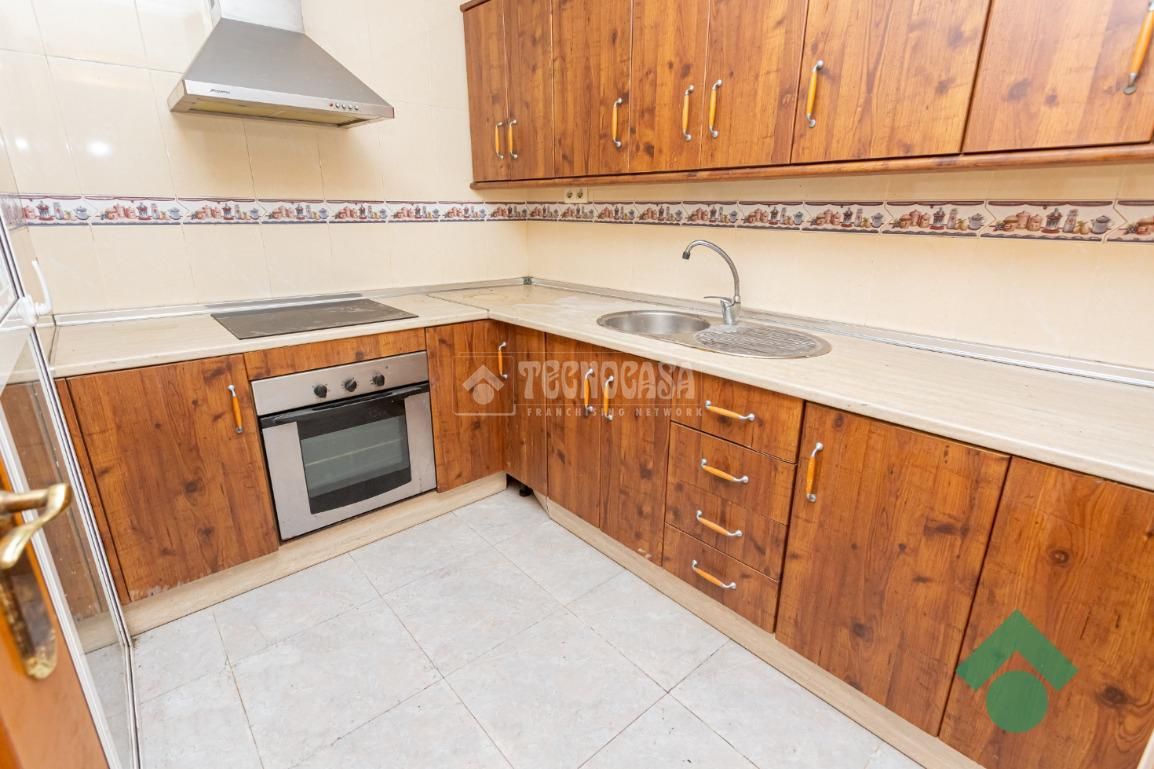 Cocina de Casa adosada en venta en Algeciras
