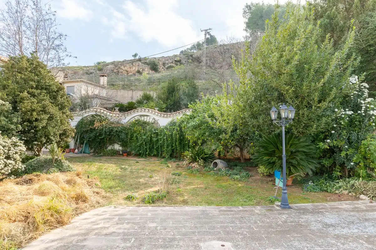 Garten von Country house zum Verkauf in Mogente / Moixent mit Klimaanlage, Heizung und Terrasse