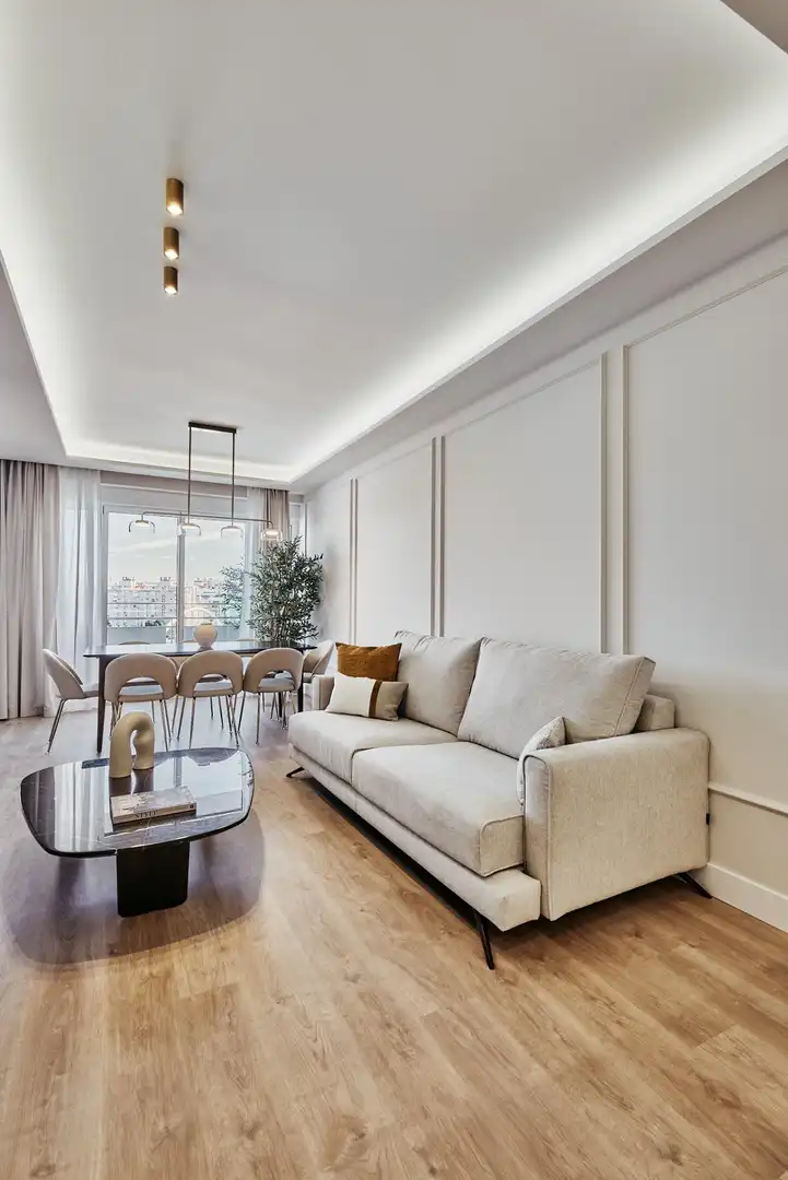 Sala d'estar de Apartament en venda en Madrid amb Calefacció, Terrassa i Moblat
