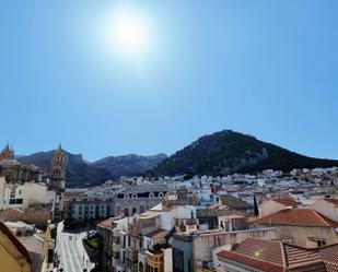 Vista exterior de Àtic en venda en  Jaén Capital amb Aire condicionat i Terrassa