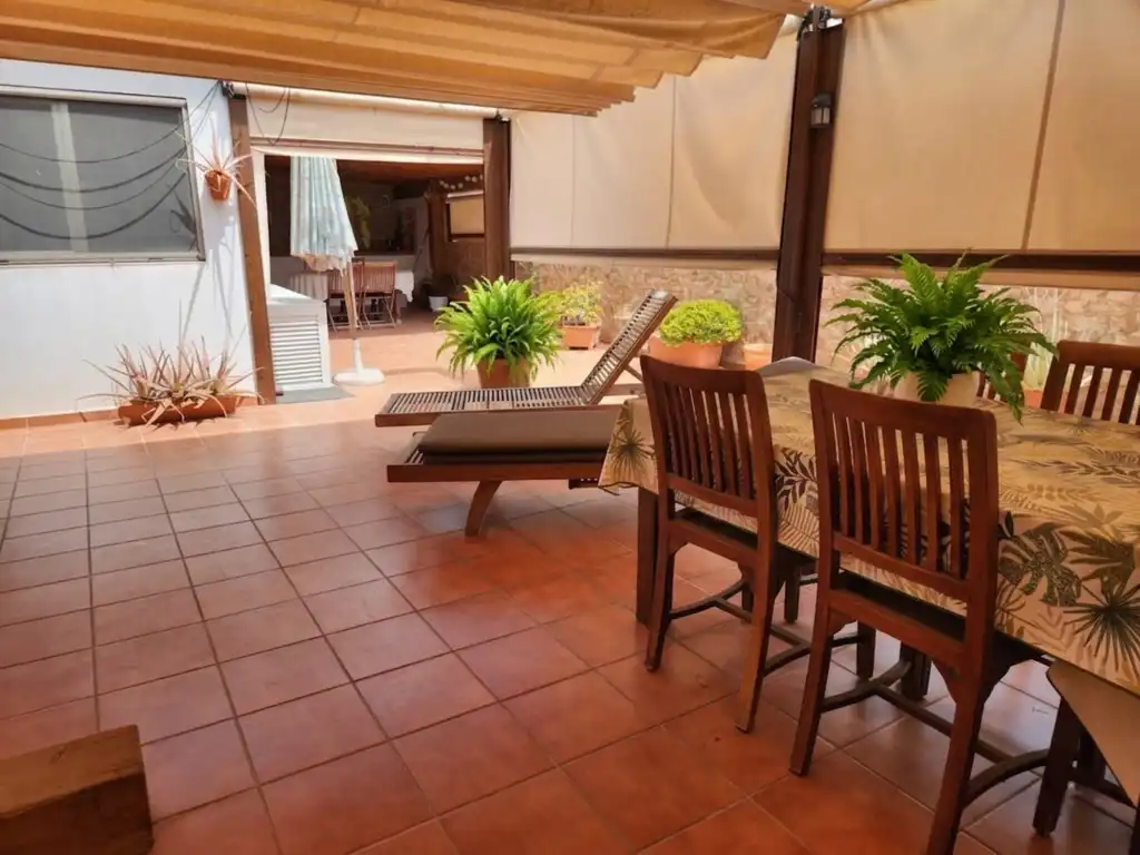 Terrassa de Casa o xalet en venda en Las Palmas de Gran Canaria amb Aire condicionat i Terrassa