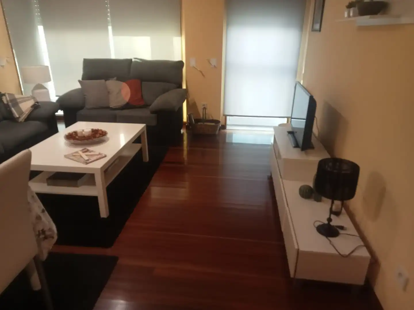 Living room of Flat for rent in Santiago de Compostela   with Heating, Parquet flooring and Terrace