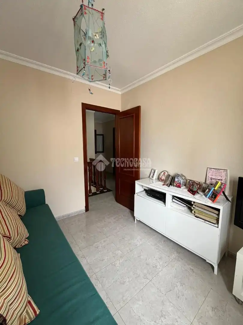 Detached homes for sale in Alcalá de Guadaira  with Air Conditioner, Heating and Balcony