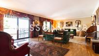Living room of Flat for sale in La Moraleja  with Storage room