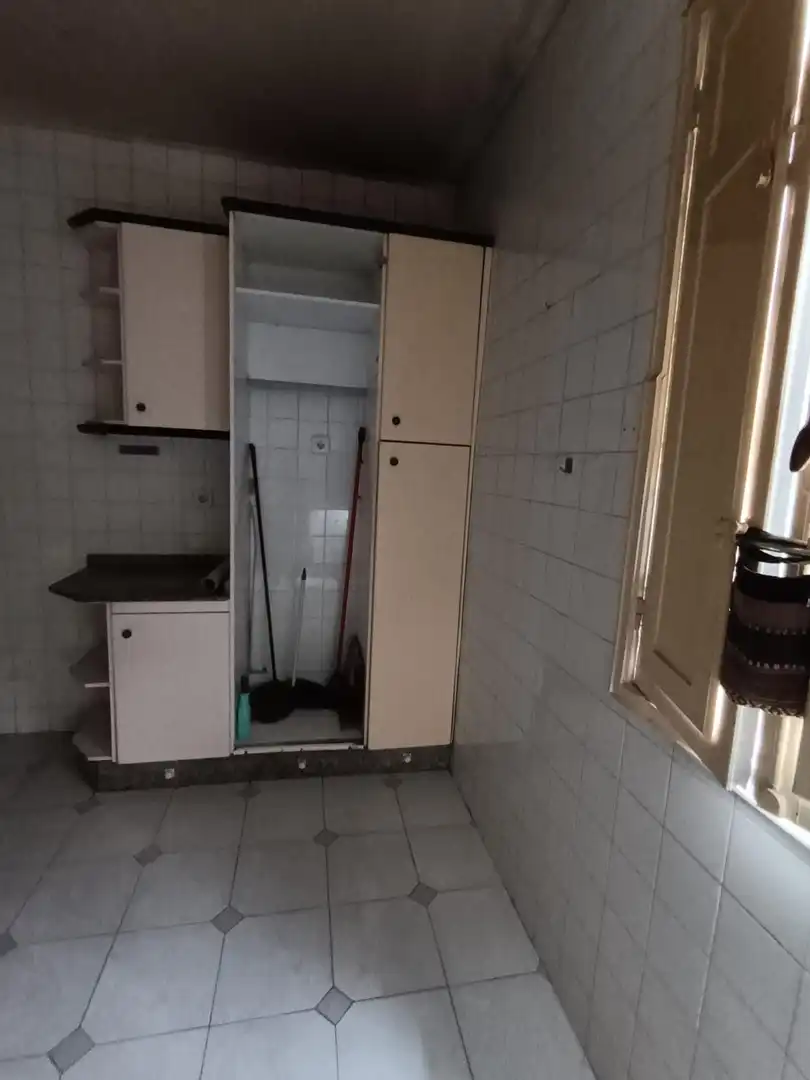 Kitchen of Buildings for sale in Ourense Capital 