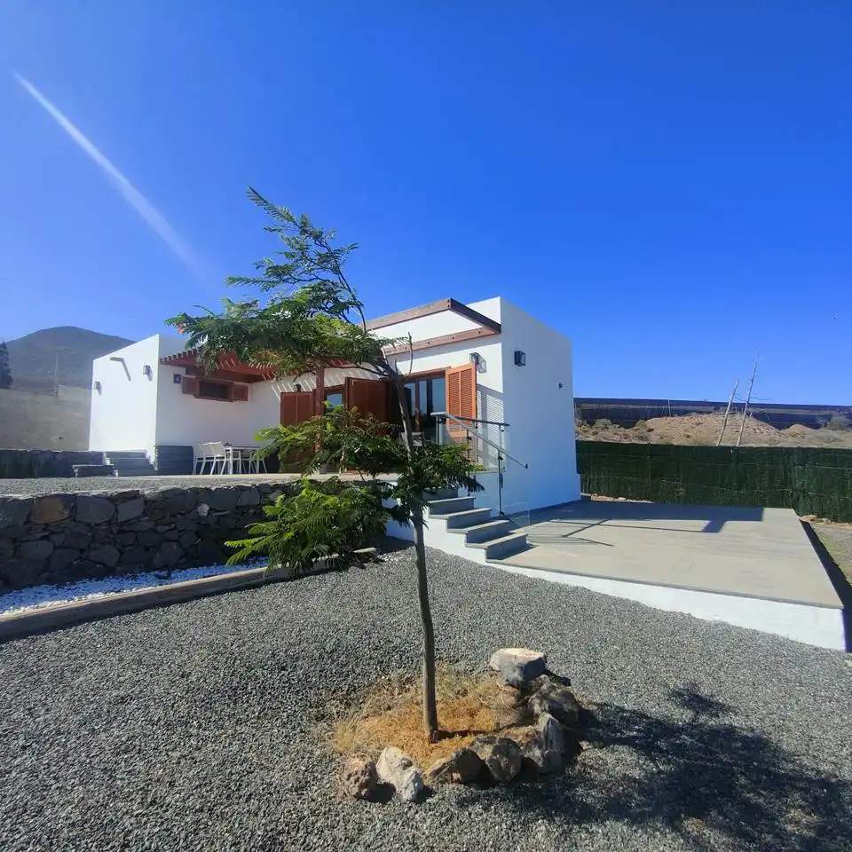 Vista exterior de Casa o chalet en venta en Telde con Jardín privado, Parquet y Terraza