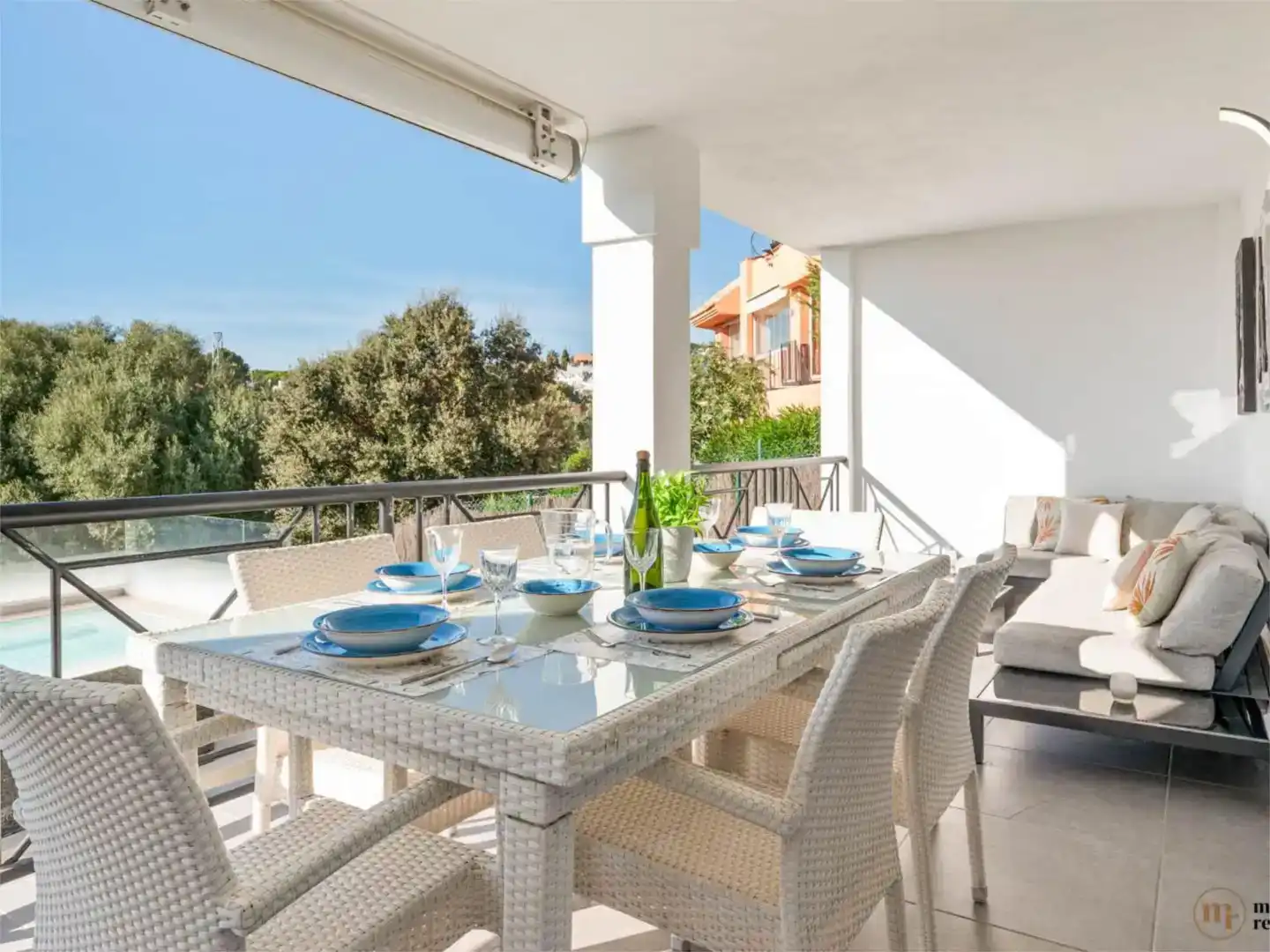 Terrassa de Casa adosada en venda en Marbella amb Aire condicionat, Piscina i Balcó