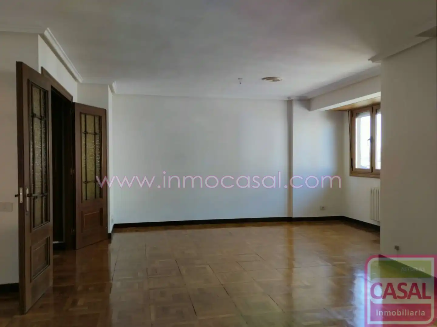 Living room of Flat for rent in Oviedo   with Heating, Terrace and Storage room