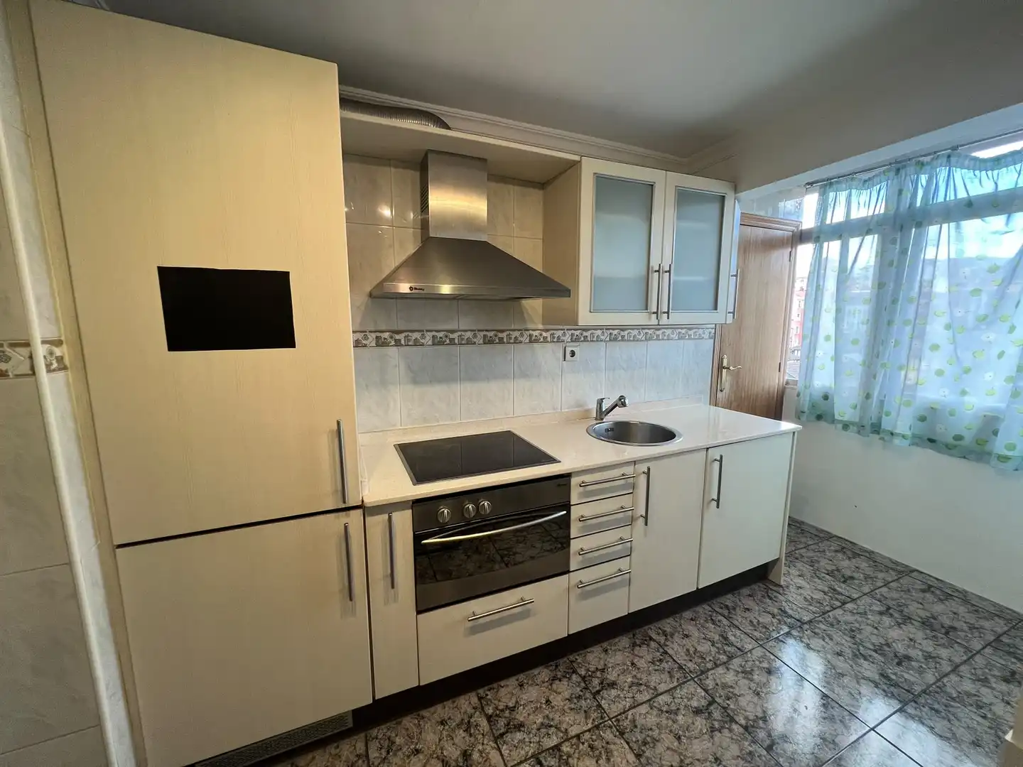 Cocina de Piso en venta en Bilbao  con Calefacción y Balcón