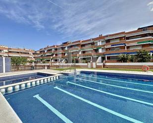 Piscina de Àtic en venda en Cubelles amb Aire condicionat, Terrassa i Piscina