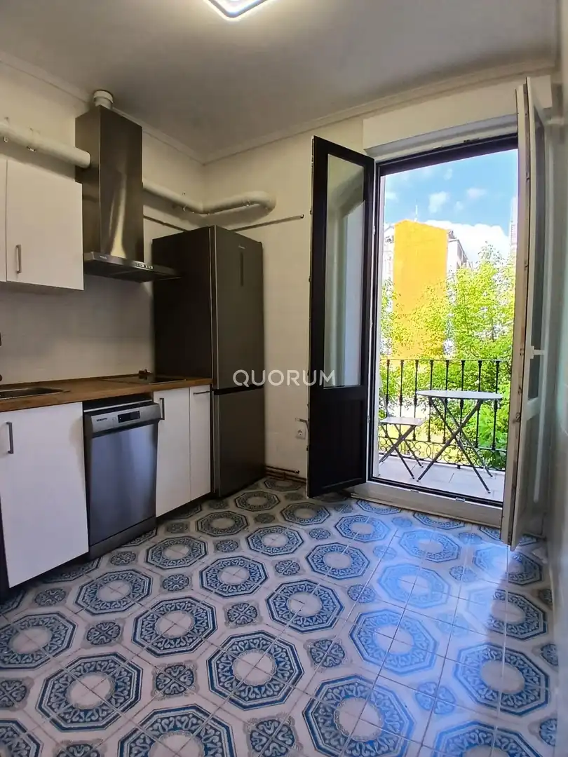 Cocina de Piso en venta en Bilbao  con Calefacción y Balcón