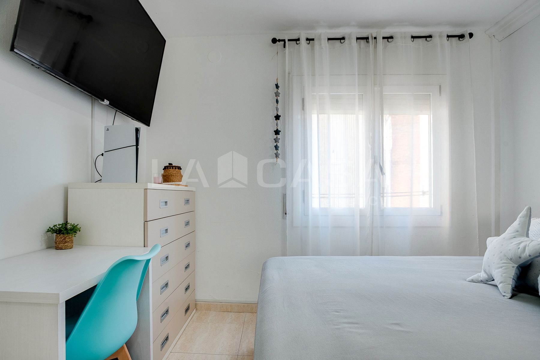 Bedroom of Flat for sale in Sant Adrià de Besòs  with Air Conditioner, Heating and Balcony