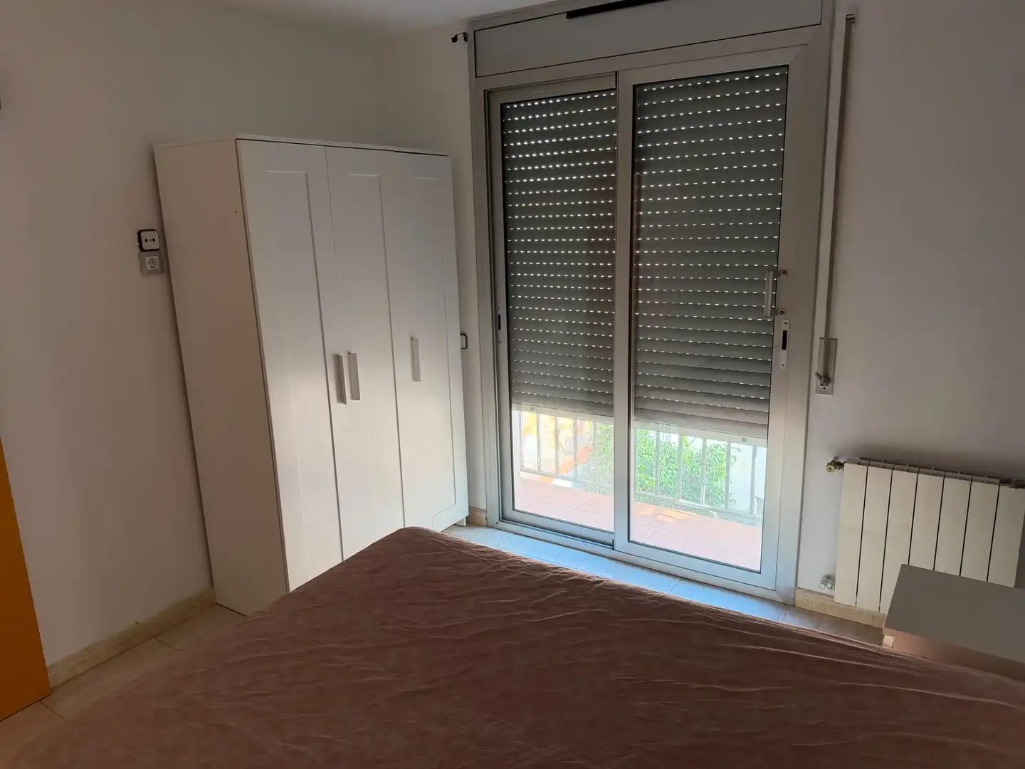 Schlafzimmer von Dachboden zum Verkauf in Badalona mit Heizung, Terrasse und Ofen