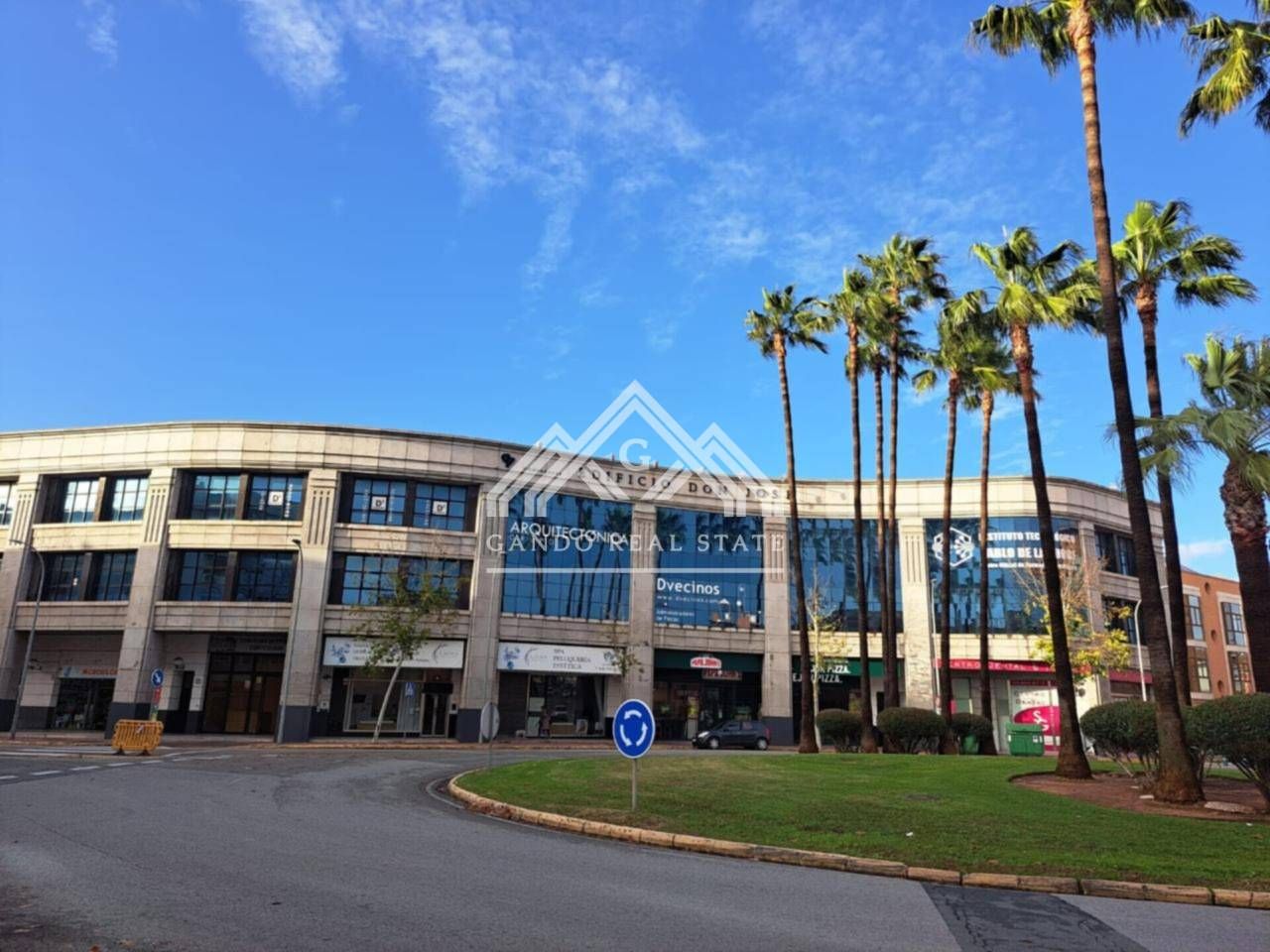 Exterior view of Office for sale in Dos Hermanas