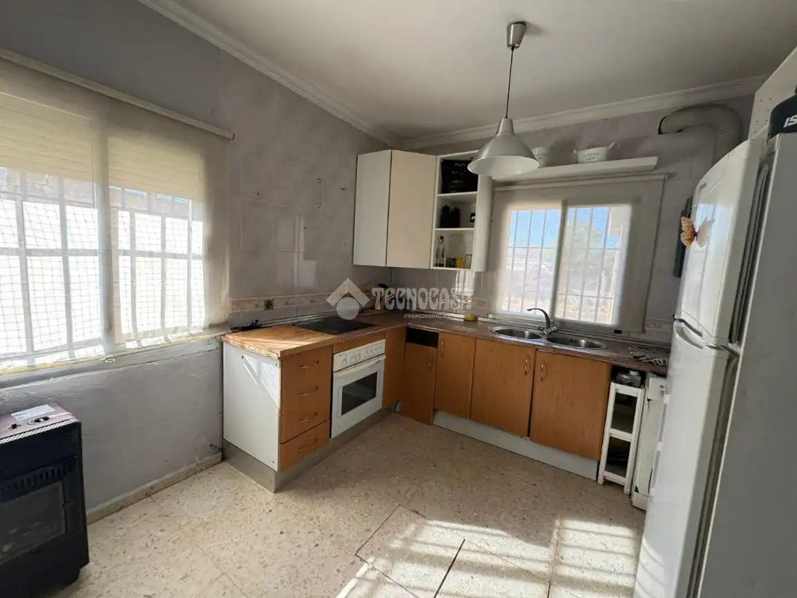 Küche von Country house zum Verkauf in El Puerto de Santa María mit Klimaanlage