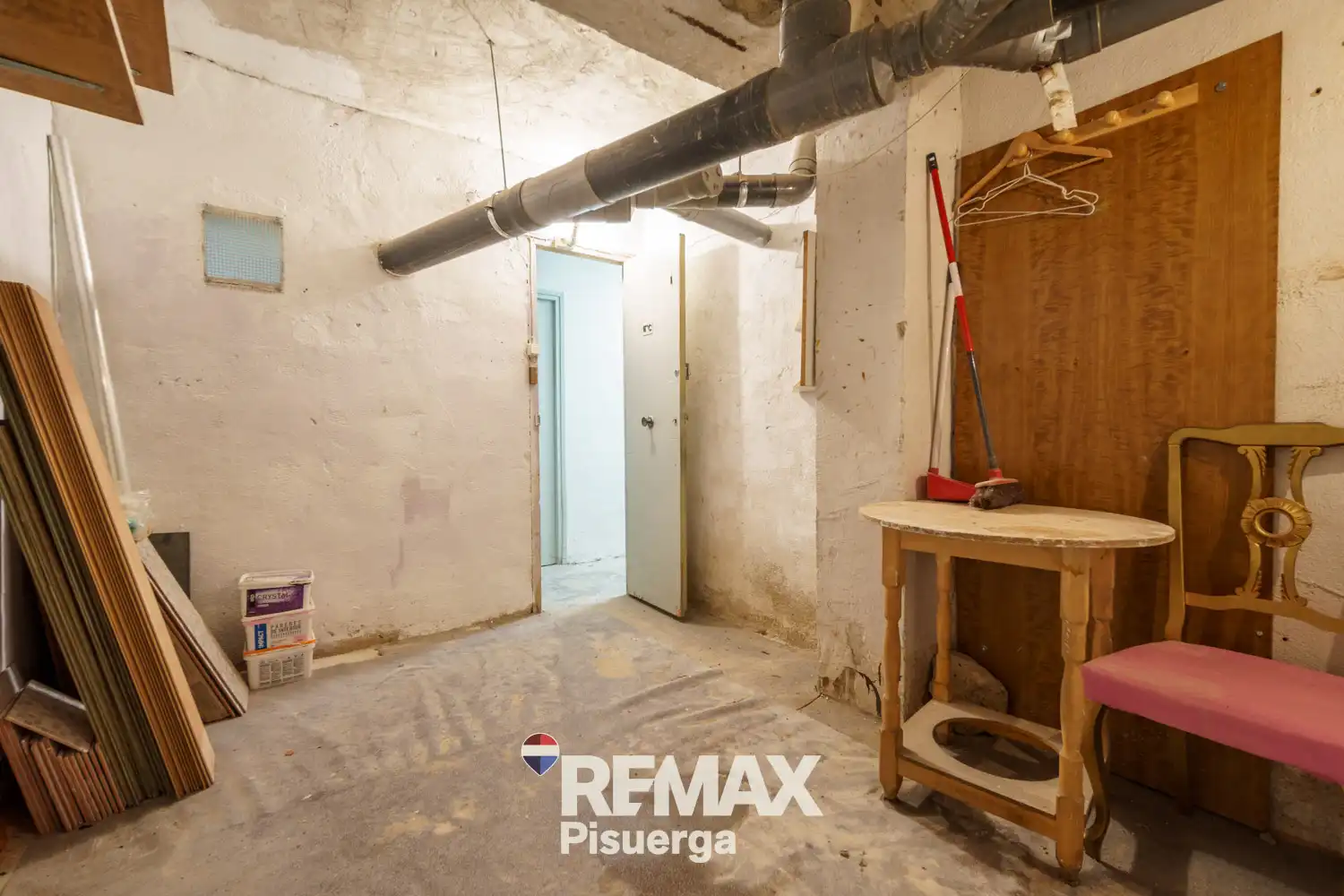 Ground floor for sale in Valladolid  with Storage room
