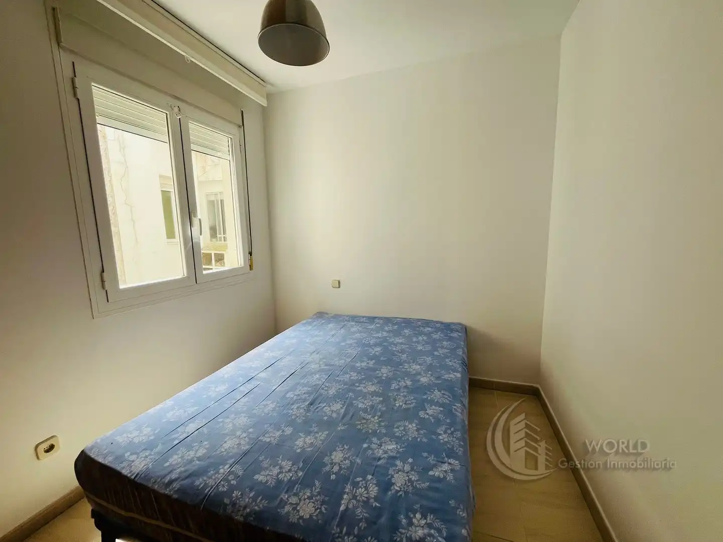 Habitación de Piso de alquiler en Madrid con Aire acondicionado, Calefacción y Horno