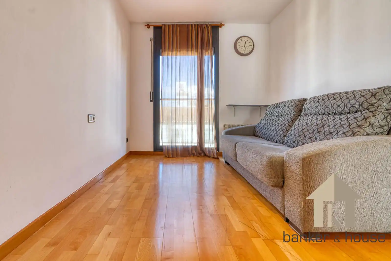 Dormitori de Casa adosada en venda en Cerdanyola del Vallès amb Aire condicionat, Calefacció i Terrassa