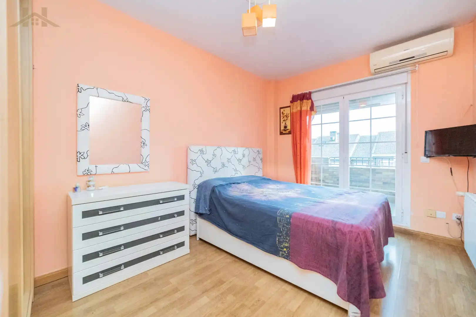 Dormitori de Casa adosada en venda en Arroyomolinos (Madrid) amb Aire condicionat, Calefacció i Jardí privat
