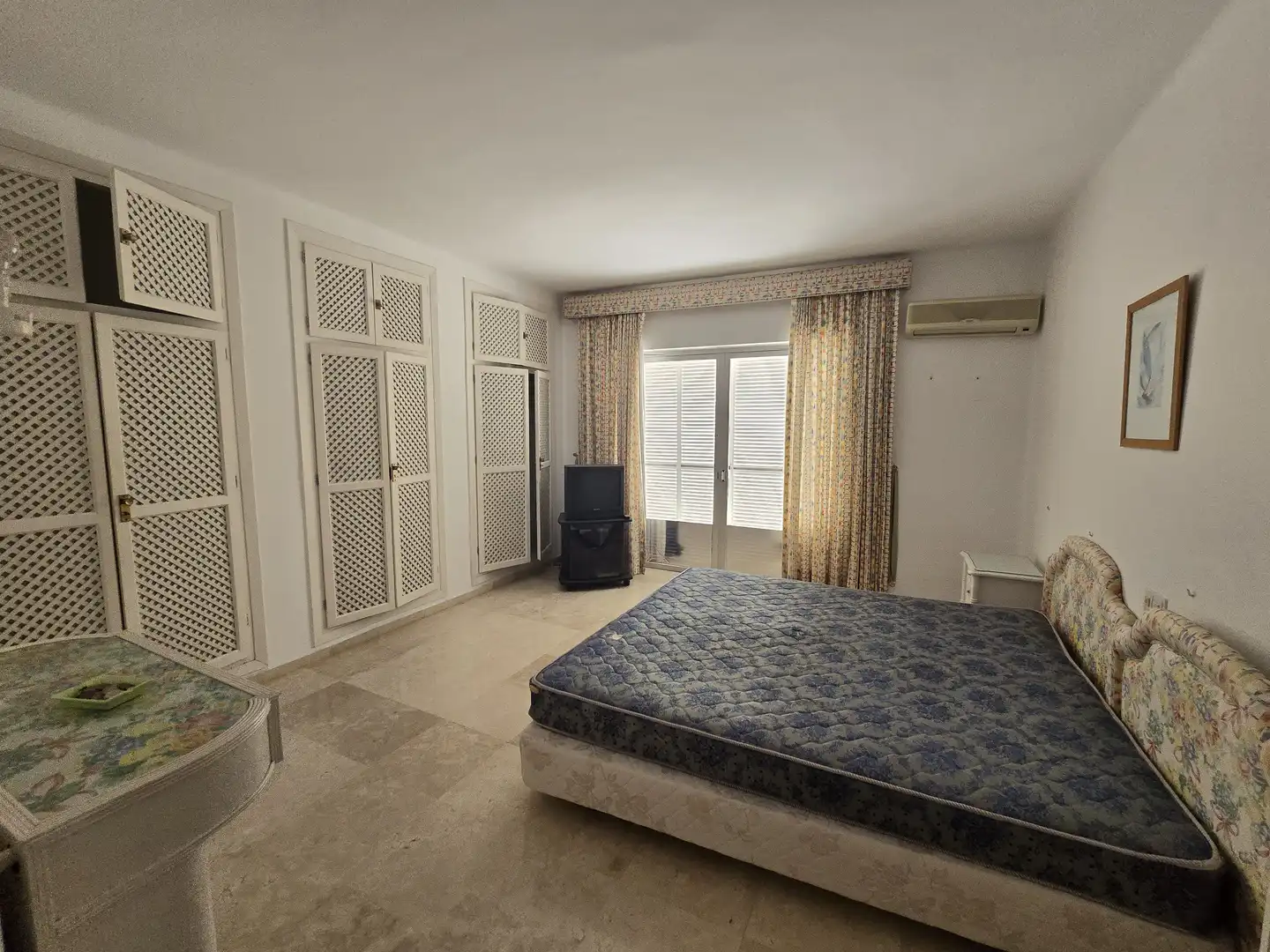 Dormitori de Casa o xalet en venda en Marbella amb Calefacció, Jardí privat i Terrassa